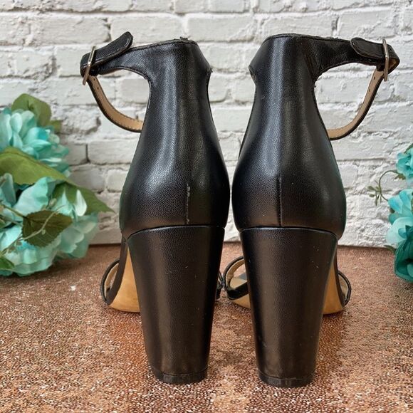 International Concepts Kivah Two-Piece Sandals - Picture 5 of 11